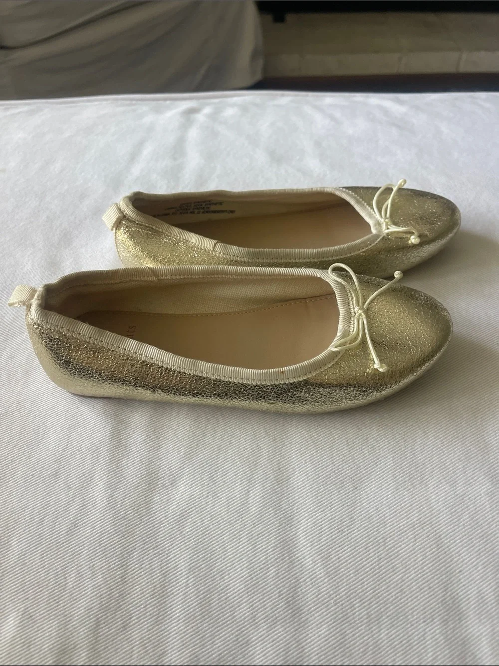 Crewcuts Size 13 Girls Shimmering Gold Bow Ballet Flats